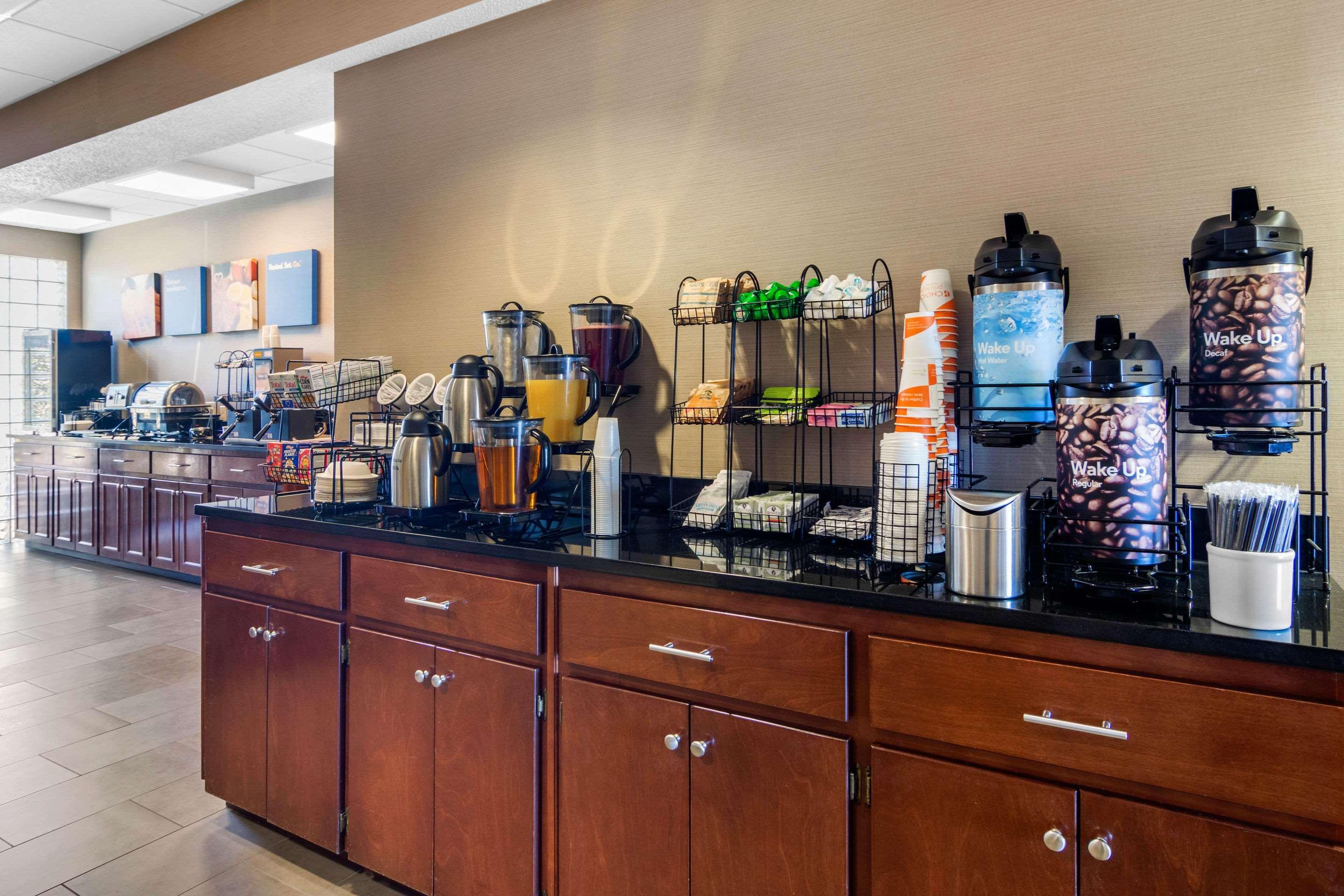 לה גראנג' Comfort Inn & Suites מראה חיצוני תמונה