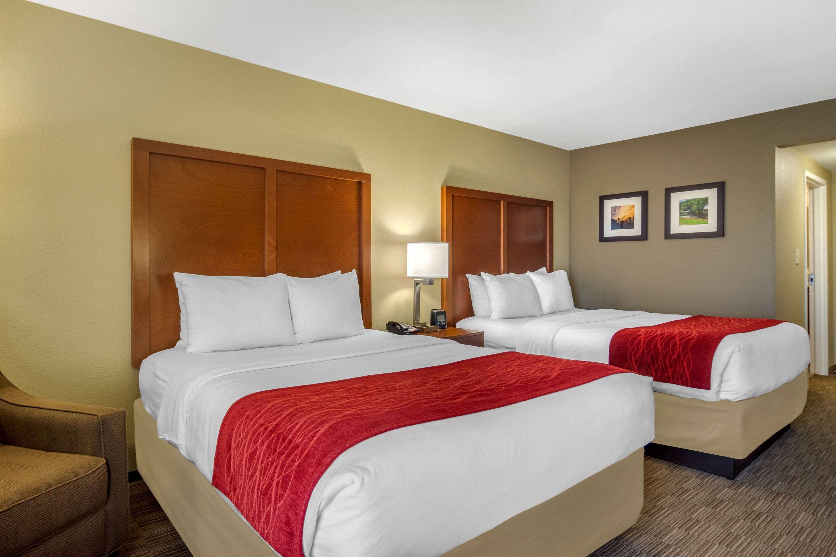 לה גראנג' Comfort Inn & Suites מראה חיצוני תמונה