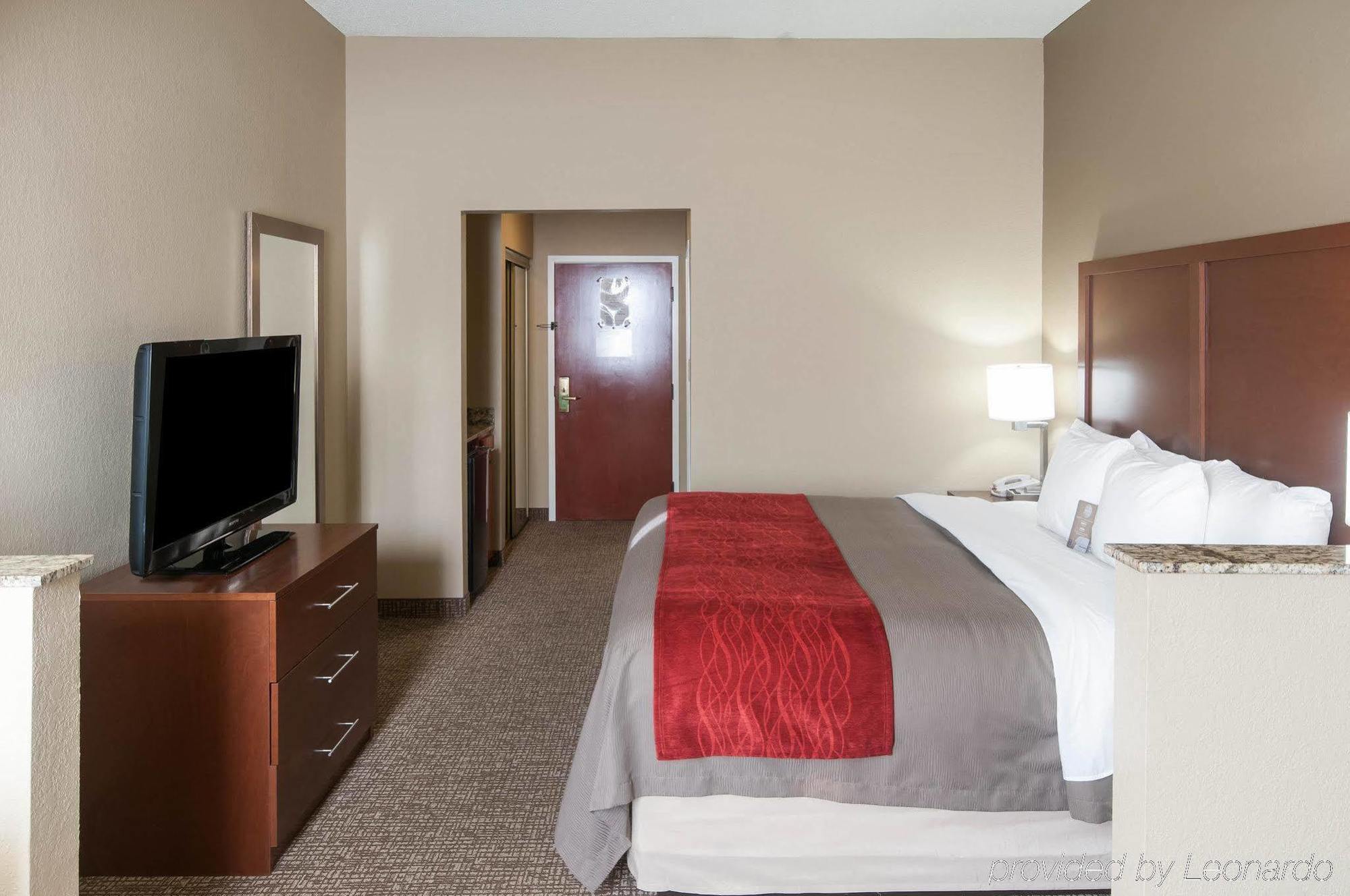 לה גראנג' Comfort Inn & Suites מראה חיצוני תמונה