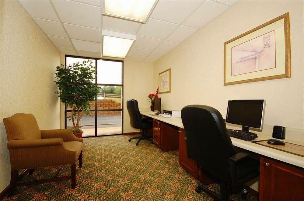 לה גראנג' Comfort Inn & Suites מראה חיצוני תמונה